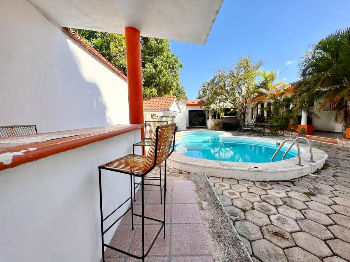 Espacio Creado Para 3 Personas Con Piscina Mérida Exterior foto